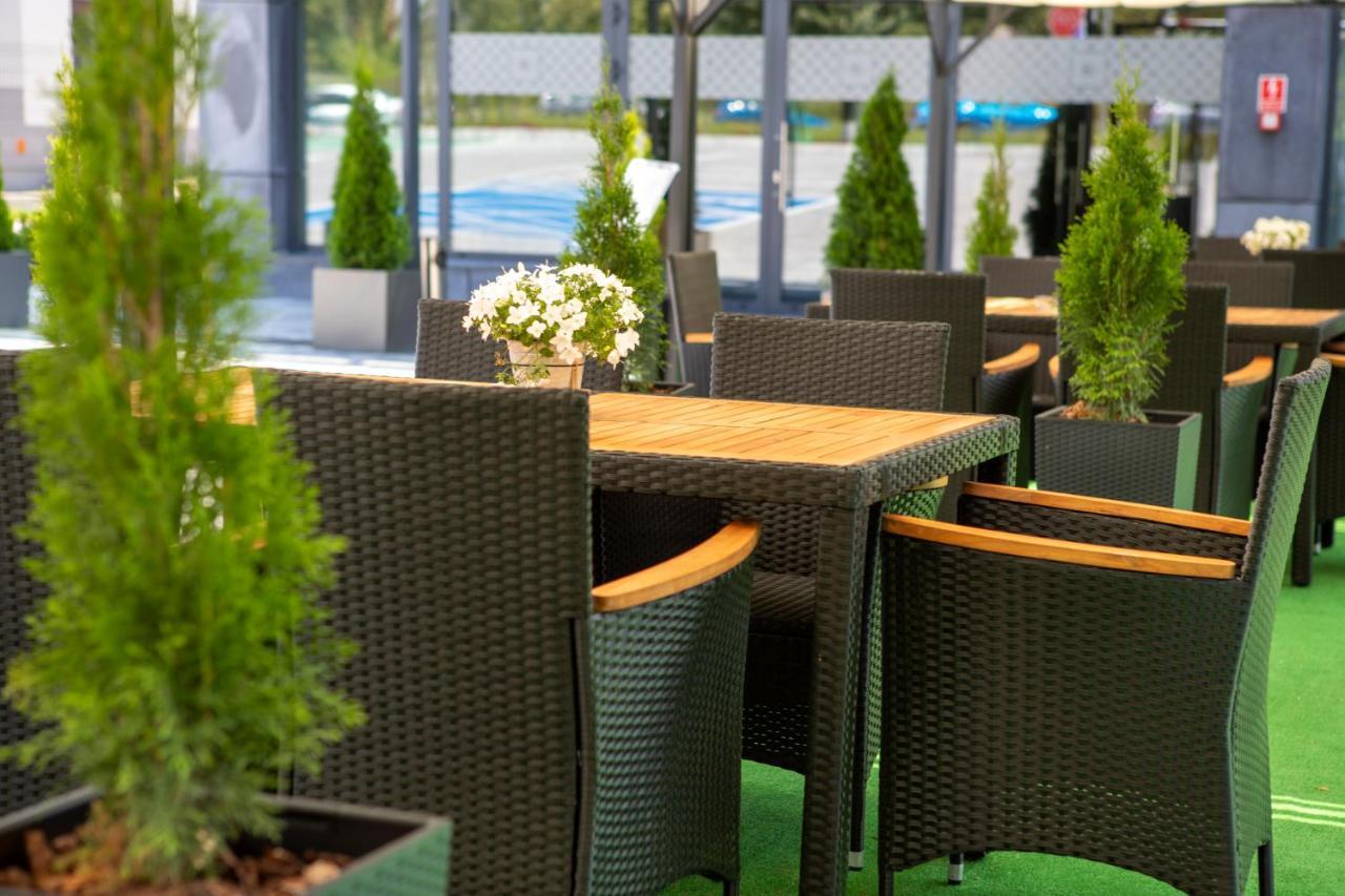 Krowodrza Centrum Konferencyjno - Hotelowe Краков Экстерьер фото